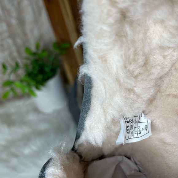 UGG Gray Charcoal Corvin Loafer Slippers size 12 - Picture 6 of 10